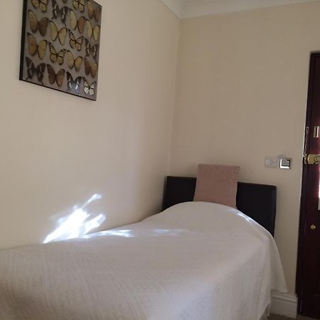Orsett Hall 部屋 写真