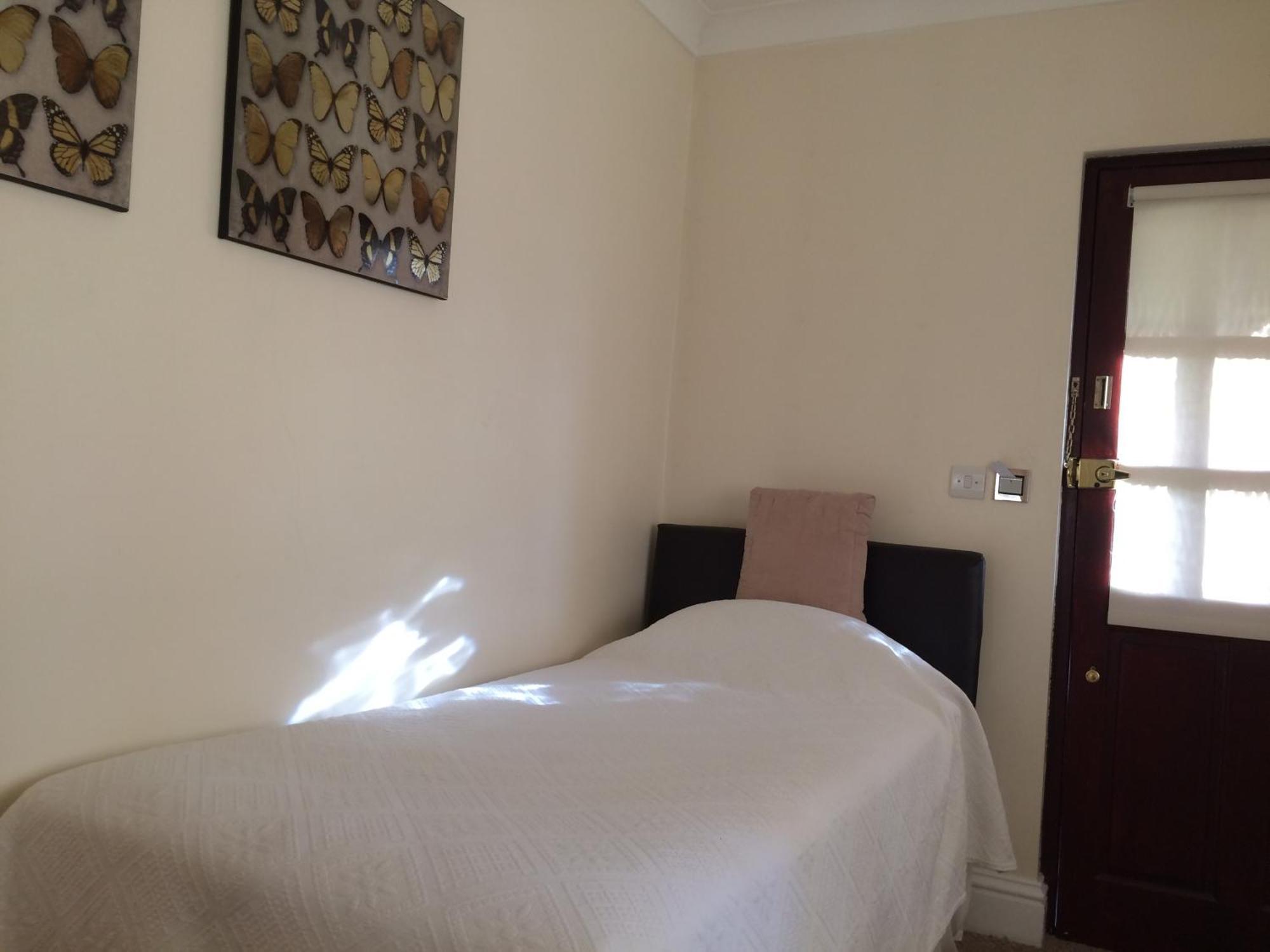 Orsett Hall 部屋 写真